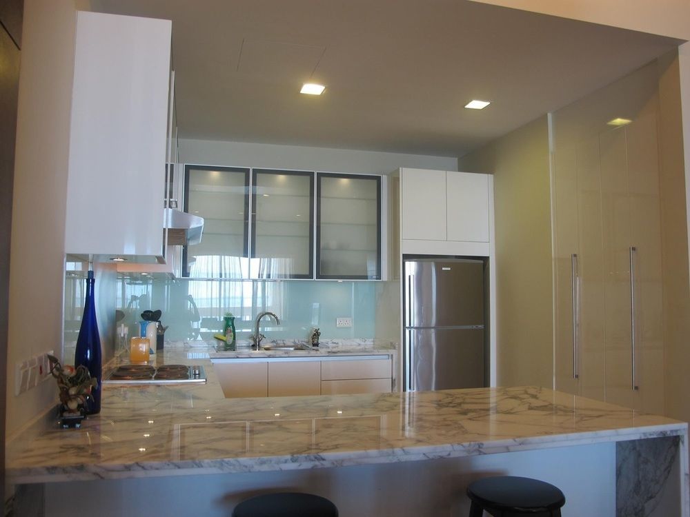 טנג'ונג בונגא Luxury Suites @ Straits Quay מראה חיצוני תמונה