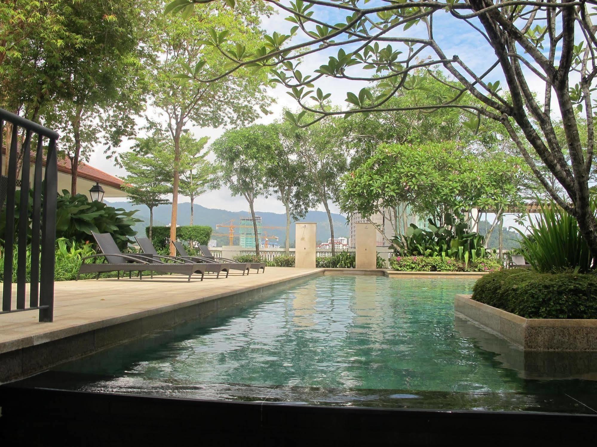 טנג'ונג בונגא Luxury Suites @ Straits Quay מראה חיצוני תמונה